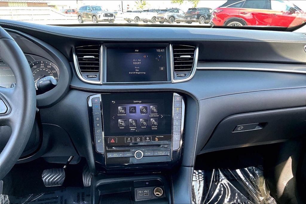 Certified 2023 INFINITI QX50 Luxe AWD/4WD image 19