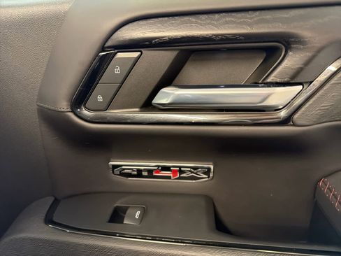 Used 2023 GMC Sierra 1500 AT4X image 31