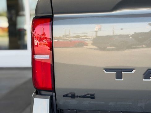 New 2026 Toyota Tacoma TRD Off-Road AWD/4WD image 10