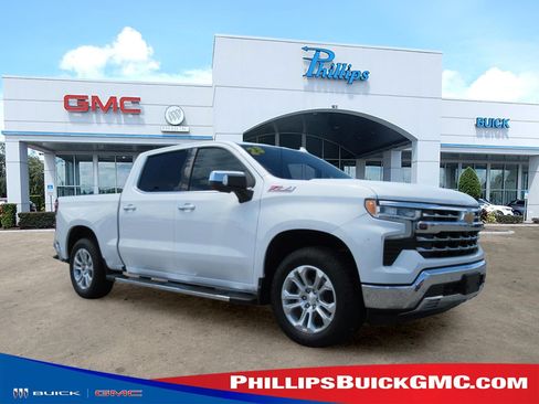 Used 2023 Chevrolet Silverado 1500 LTZ w/ Z71 Off-Road Package AWD/4WD image 1