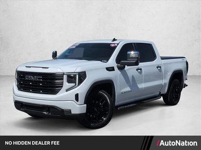 Used 2024 GMC Sierra 1500 Pro w/ Graphite Edition