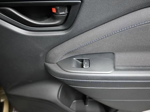 Certified 2025 Subaru Forester Premium AWD/4WD image 15