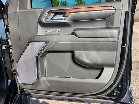 Used 2024 GMC Sierra 1500 Denali w/ Denali Reserve Package image 20