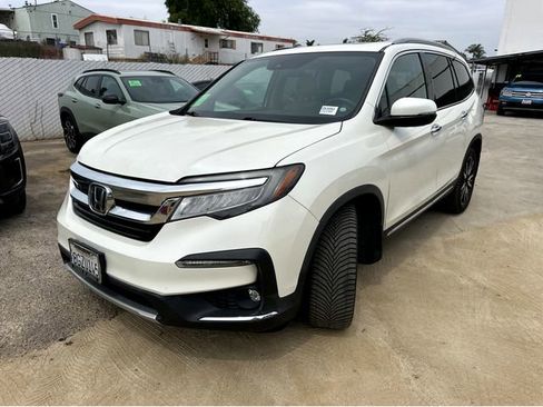 Used 2019 Honda Pilot Touring image 3