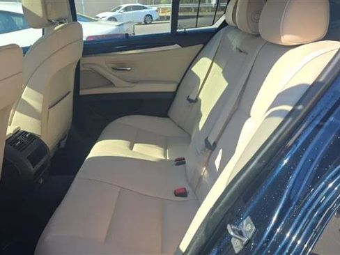 Used 2011 BMW 528i Sedan image 9