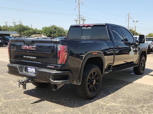 Used 2024 GMC Sierra 2500 AT4 w/ AT4 Premium Plus Package AWD/4WD image 3