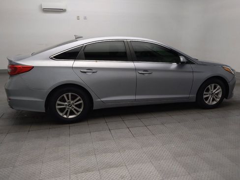 Used 2017 Hyundai Sonata SE FWD image 10