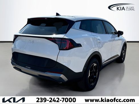 New 2026 Kia Sportage EX image 5