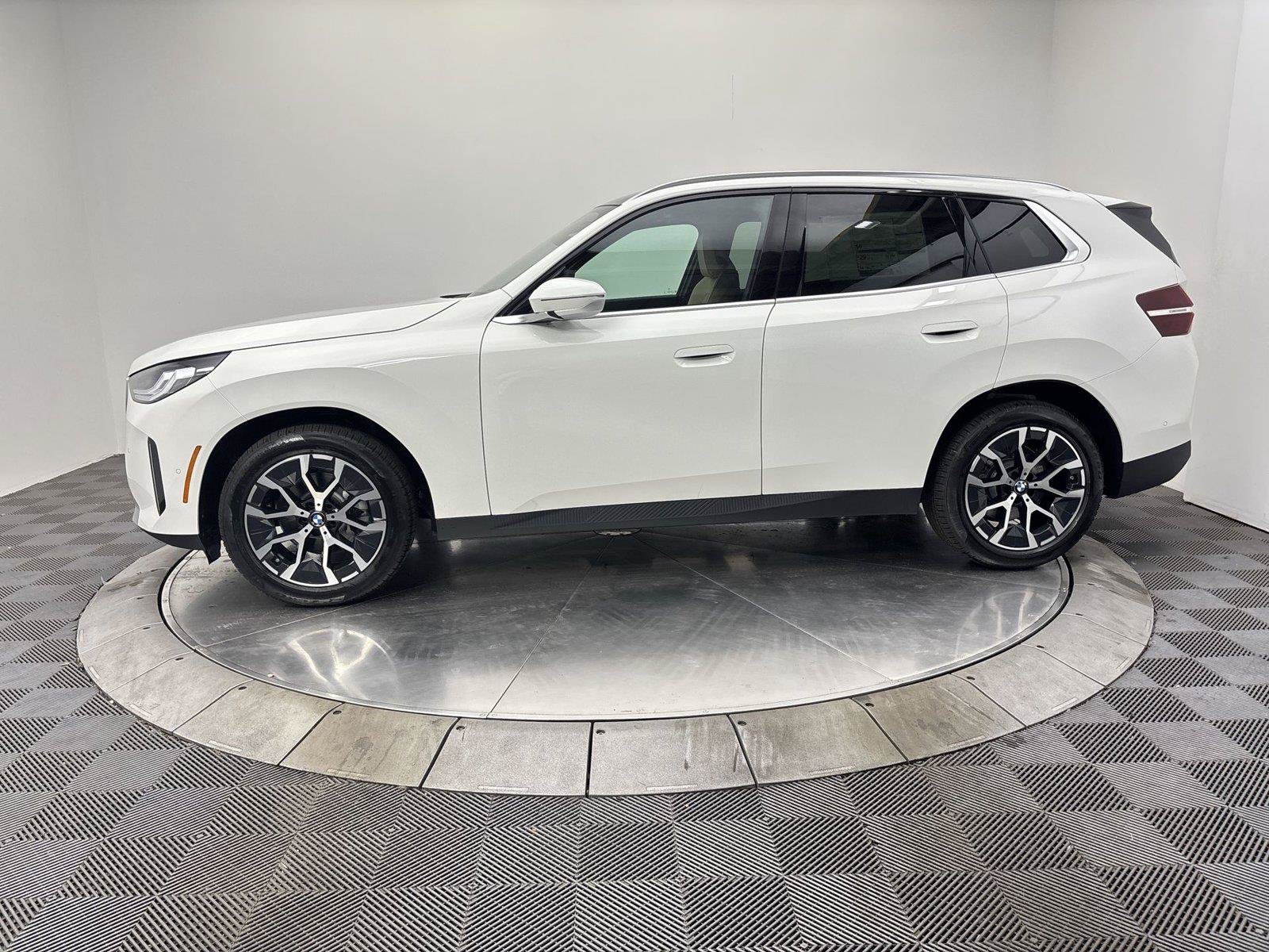 New 2026 BMW X3 xDrive30i w/ Convenience Package AWD/4WD image 16