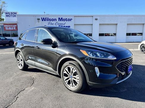 Used 2022 Ford Escape SEL image 2