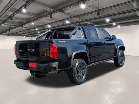 Used 2018 Chevrolet Colorado ZR2 w/ ZR2 Midnight Special Edition AWD/4WD image 16