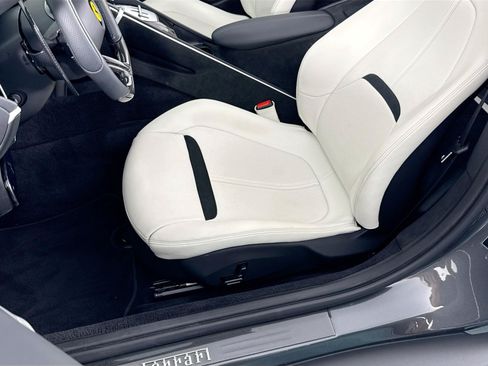 Used 2025 Ferrari Roma Spider RWD image 21
