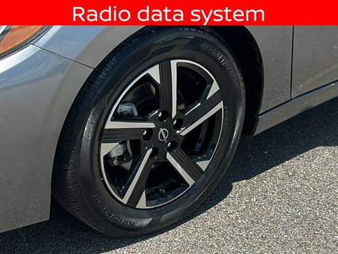 Used 2025 Nissan Sentra SV FWD image 11