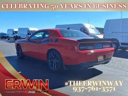 Certified 2022 Dodge Challenger R/T w/ Blacktop Package image 11