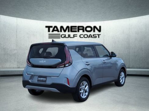 Used 2025 Kia Soul S FWD image 7