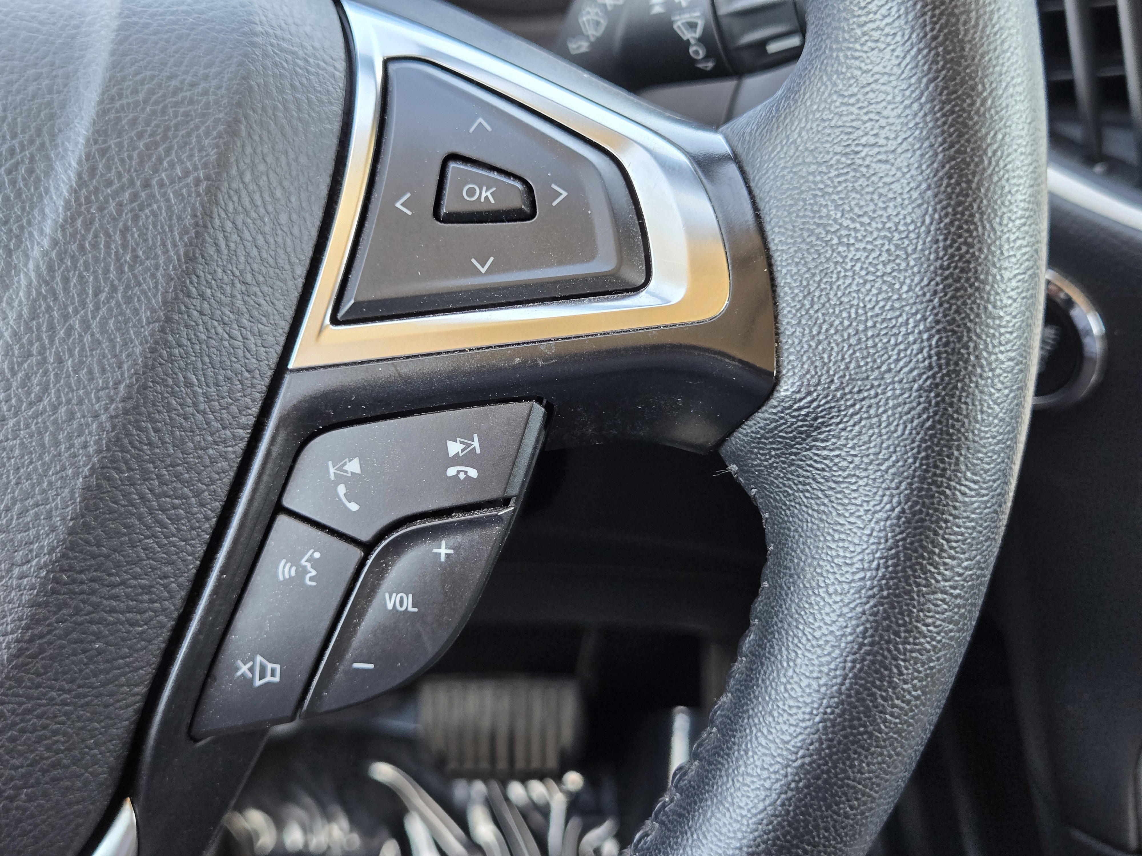 Used 2024 Ford Edge SEL w/ Convenience Package AWD/4WD image 28