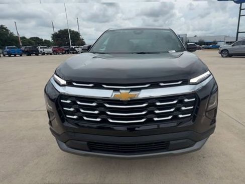 Used 2026 Chevrolet Equinox LT FWD image 3