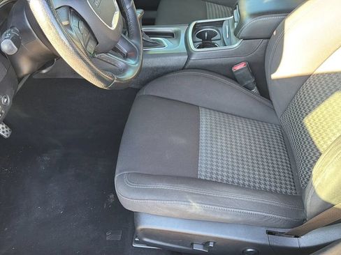 Used 2019 Dodge Charger Scat Pack RWD image 17