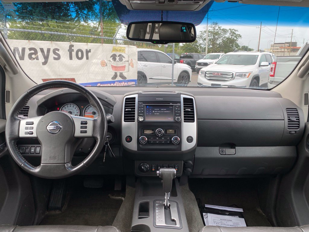 Used 2013 Nissan Frontier PRO-4X AWD/4WD image 19