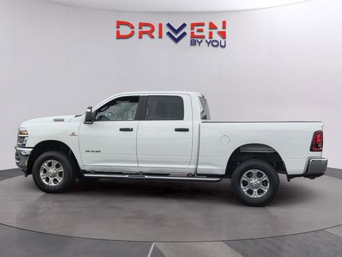 Used 2025 RAM 2500 Big Horn AWD/4WD image 2