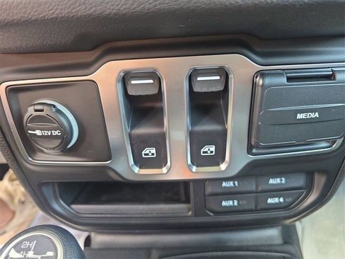 New 2025 Jeep Wrangler Sport AWD/4WD image 24
