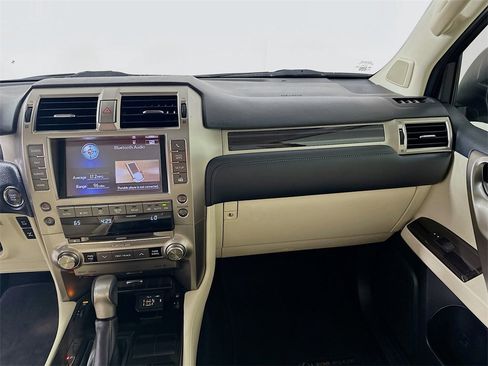 Used 2020 Lexus GX 460 Premium w/ Premium Package image 20