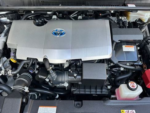 Used 2021 Toyota Prius Prime XLE image 24