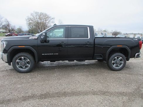 New 2026 GMC Sierra 3500 SLE w/ SLE Value Package AWD/4WD image 10