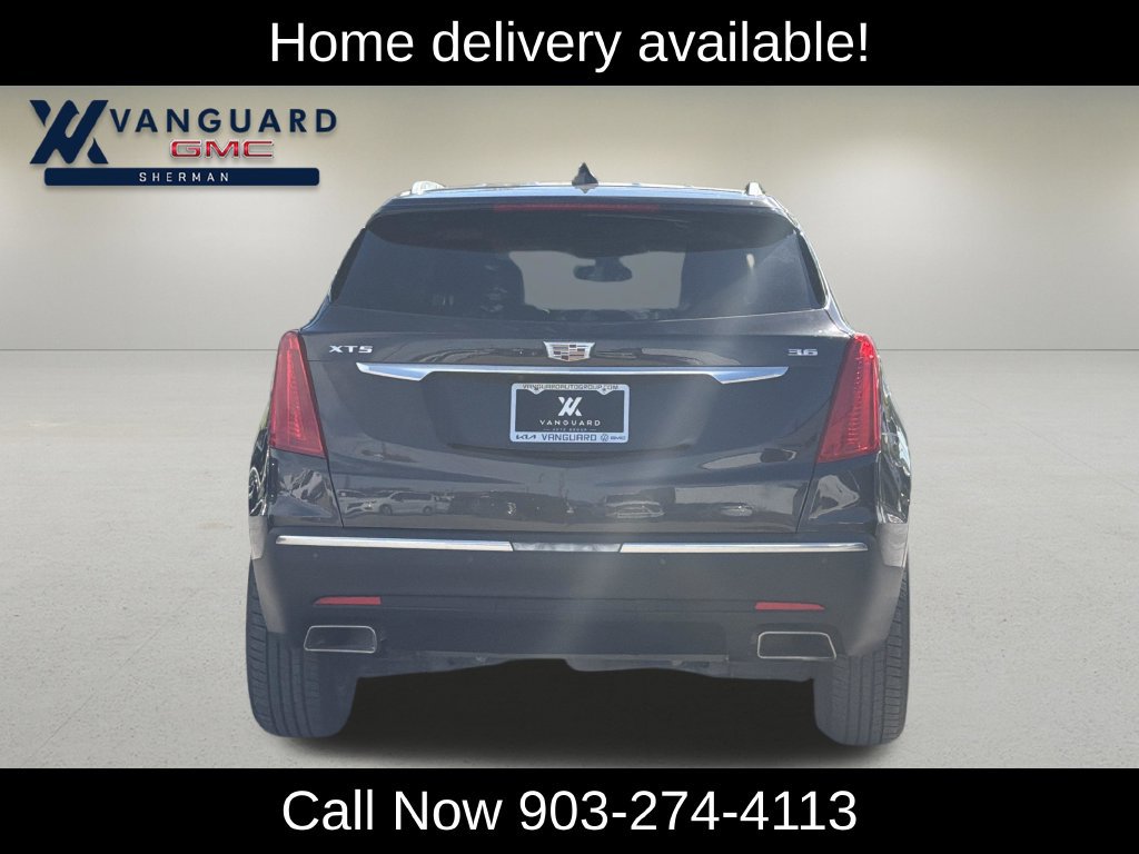 Used 2017 Cadillac XT5 Luxury w/ Driver Awareness Package FWD image 8