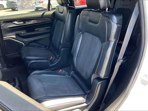 Used 2021 Jeep Grand Cherokee L Laredo AWD/4WD image 25