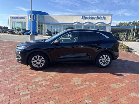 Used 2023 Ford Escape Active FWD image 3
