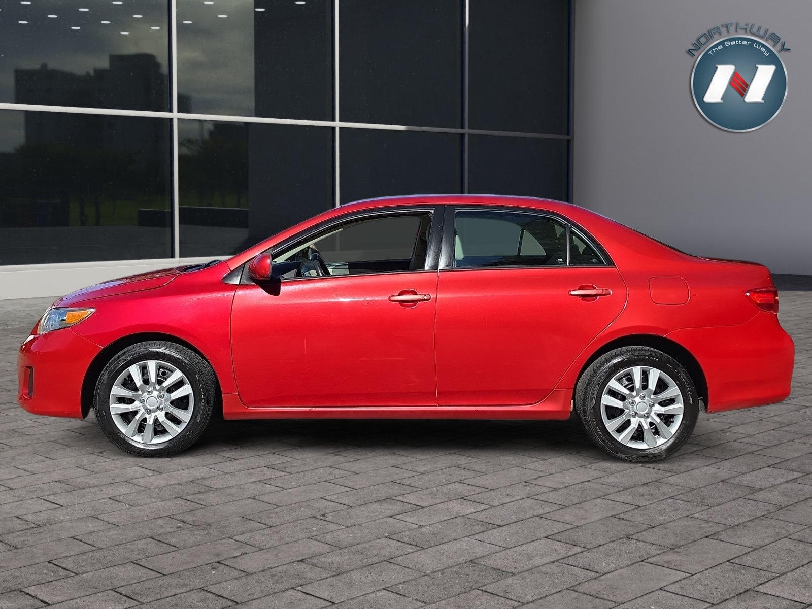 Used 2012 Toyota Corolla LE FWD image 2