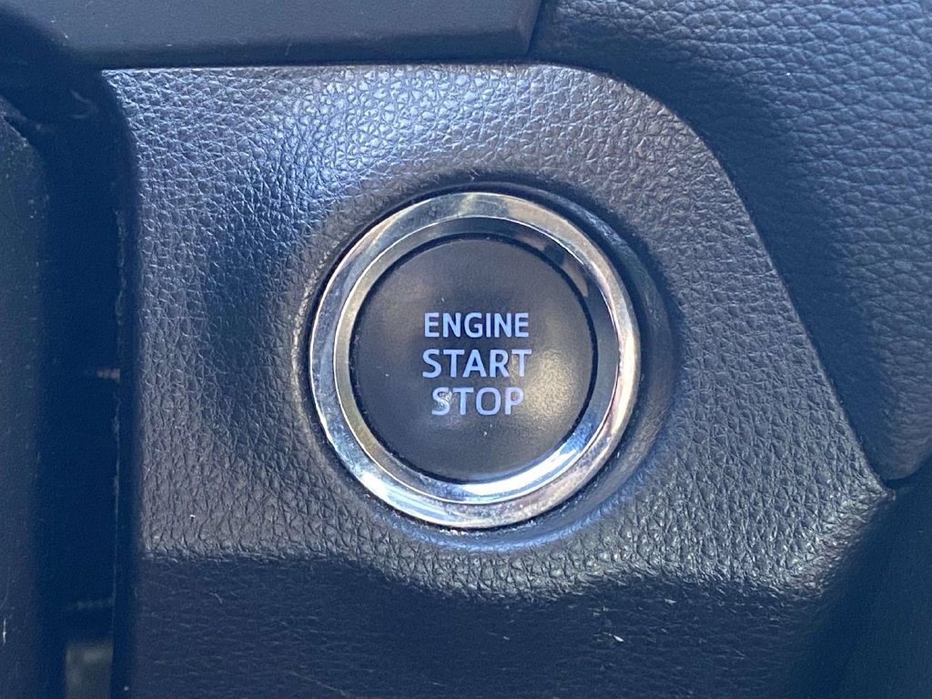 Used 2019 Toyota RAV4 XLE FWD image 24