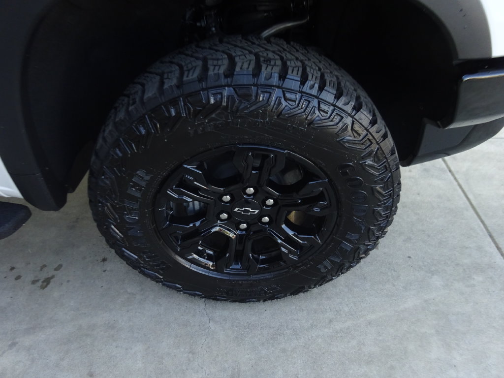 Certified 2026 Chevrolet Silverado 1500 ZR2 AWD/4WD image 11