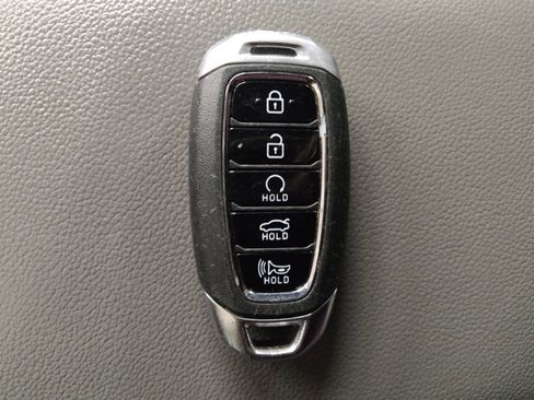 Used 2023 Hyundai Elantra SEL w/ Convenience Package image 32