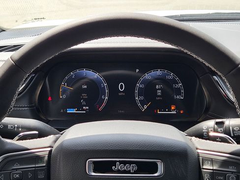 New 2026 Jeep Grand Cherokee L Limited image 15