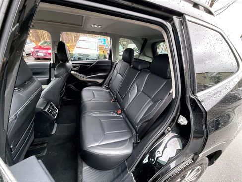 Used 2022 Subaru Forester Limited AWD/4WD image 15