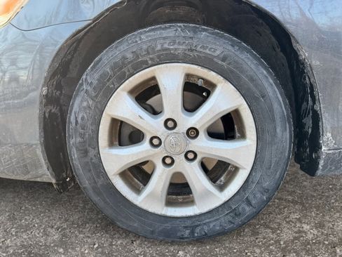 Used 2011 Toyota Camry LE image 8