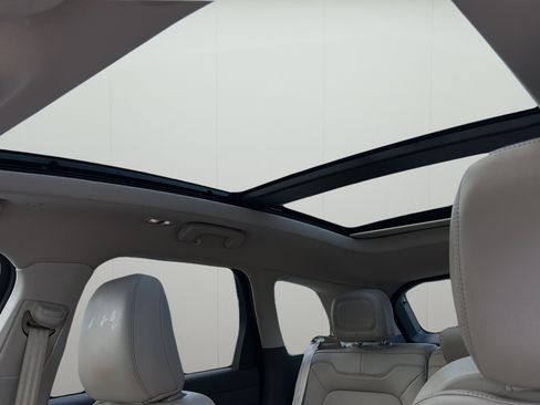 Used 2022 Lincoln Corsair FWD w/ Premium Package image 21