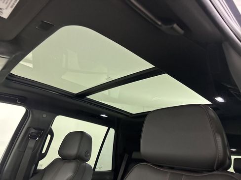 Used 2023 Chevrolet Tahoe RST image 9