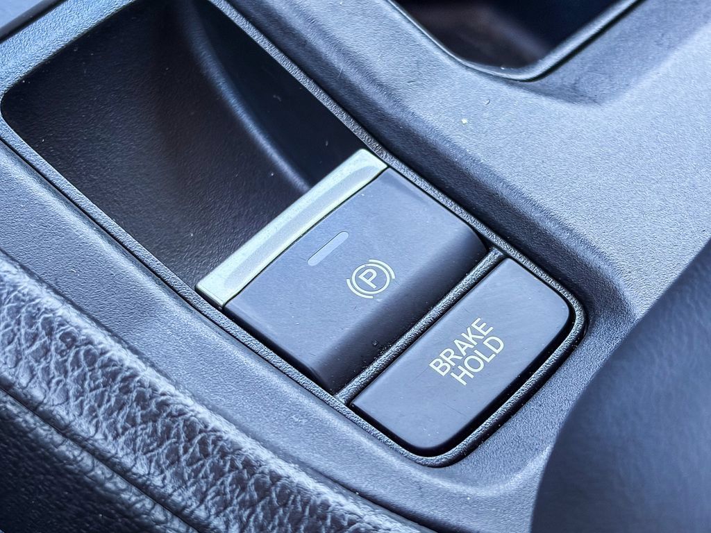 Used 2023 Honda Accord EX image 31