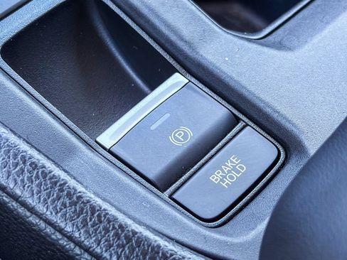 Used 2023 Honda Accord EX image 31