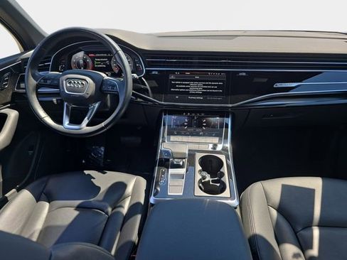 Used 2023 Audi Q7 2.0T Premium w/ Convenience Package AWD/4WD image 10
