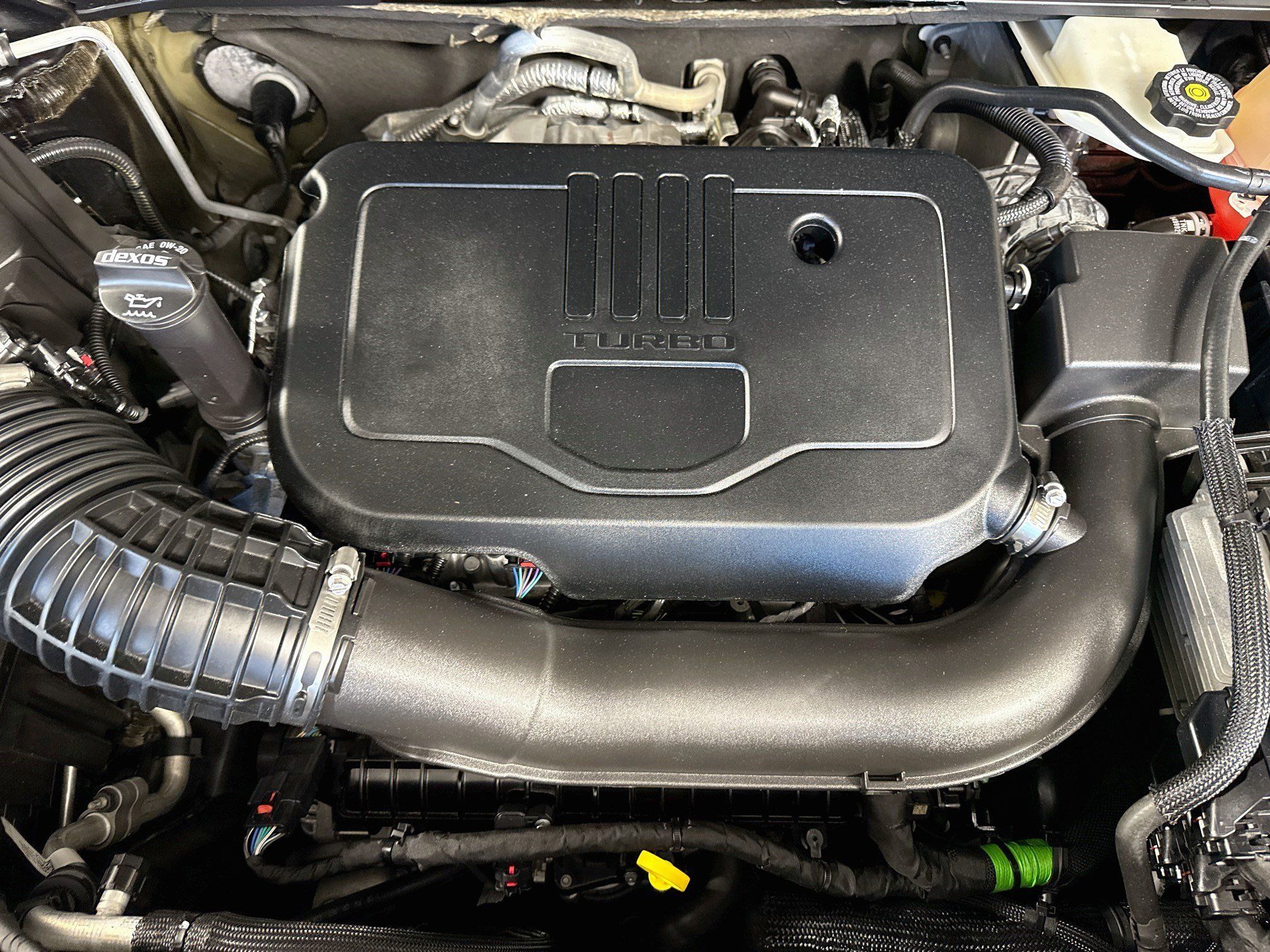 Used 2023 GMC Acadia SLT FWD image 39