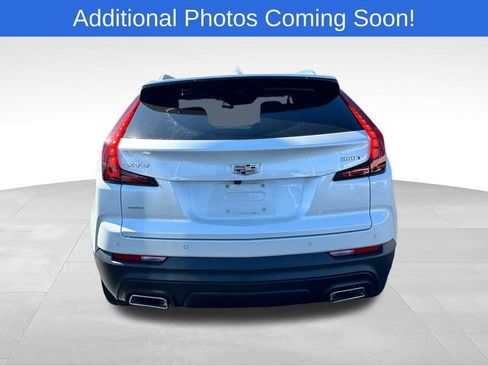 Used 2023 Cadillac XT4 Luxury w/ Cold Weather Package AWD/4WD image 6