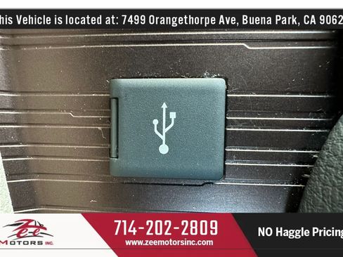 Used 2021 Toyota Sienna LE w/ LE Plus Package FWD image 33