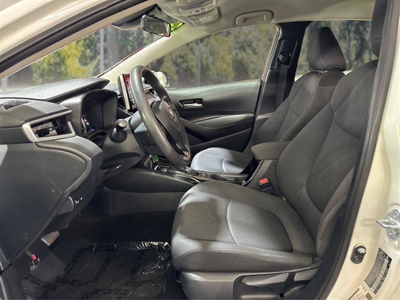 Used 2021 Toyota Corolla LE w/ Carpet Mat Package (TMS) FWD image 9