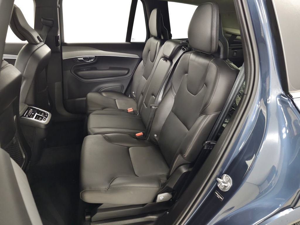 Certified 2025 Volvo XC90 B5 Core w/ Protection Package Premier AWD/4WD image 29