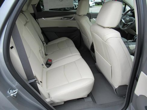New 2026 Cadillac XT5 Premium Luxury w/ Driver Assist Package FWD image 31