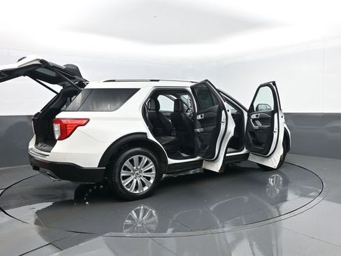 Used 2023 Ford Explorer Limited w/ Limited Technology Package image 35